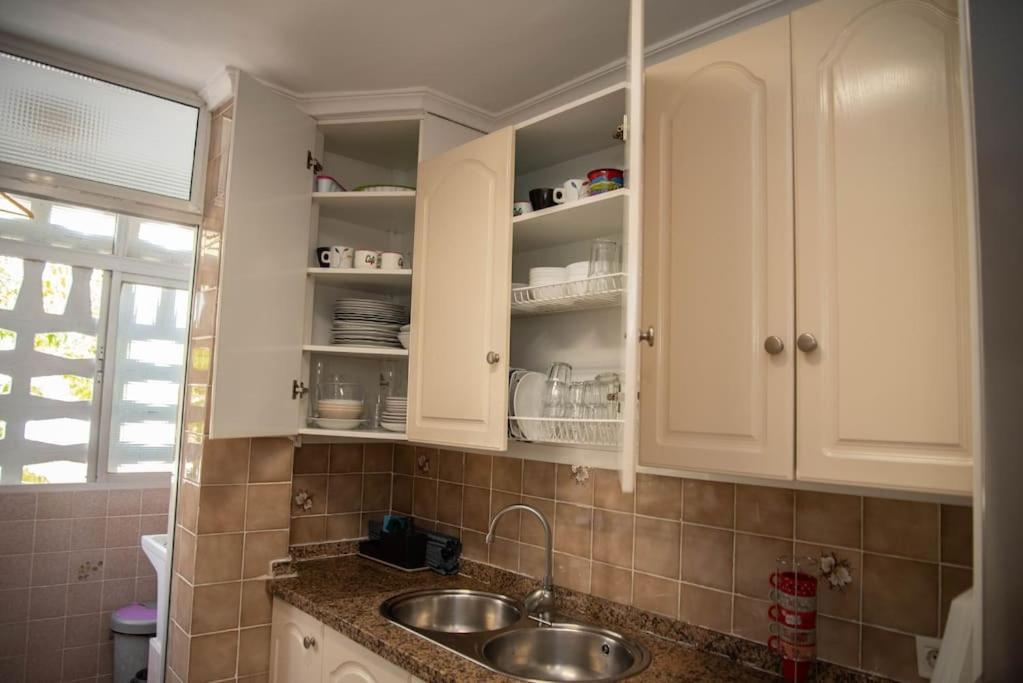 Piso Con Jardin Lejlighed Málaga Eksteriør billede