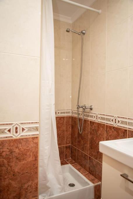 Piso Con Jardin Lejlighed Málaga Eksteriør billede