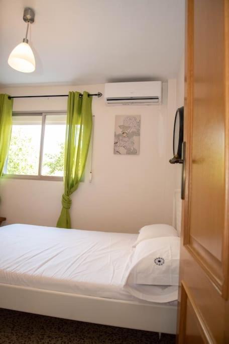 Piso Con Jardin Lejlighed Málaga Eksteriør billede