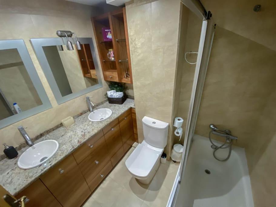 Piso Con Jardin Lejlighed Málaga Eksteriør billede