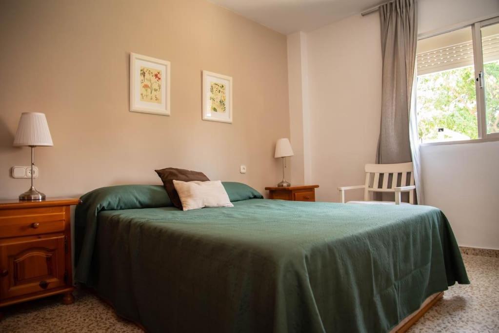 Piso Con Jardin Lejlighed Málaga Eksteriør billede
